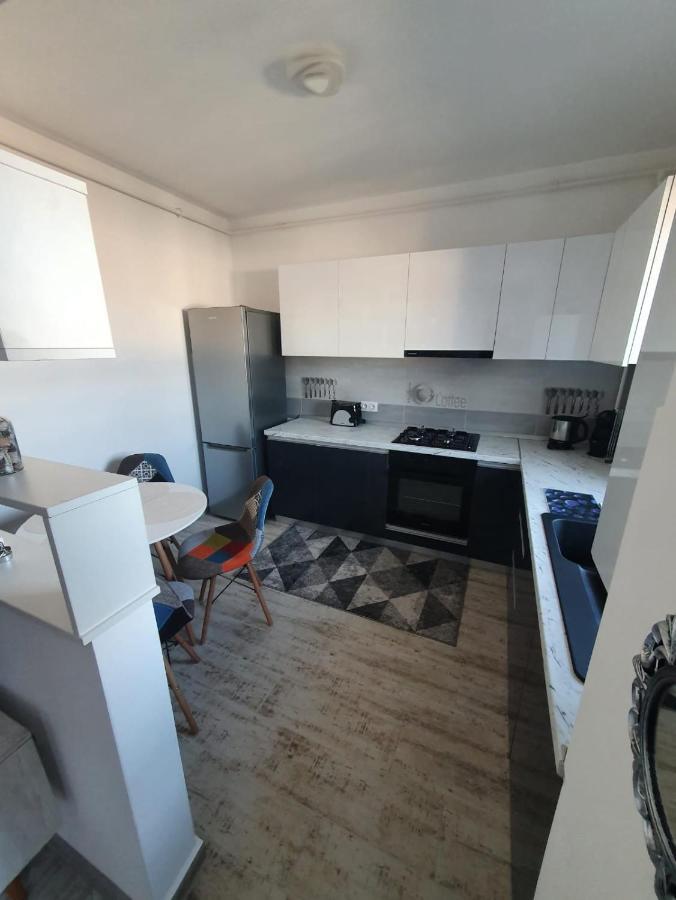 Studio 70 Braşov Buitenkant foto